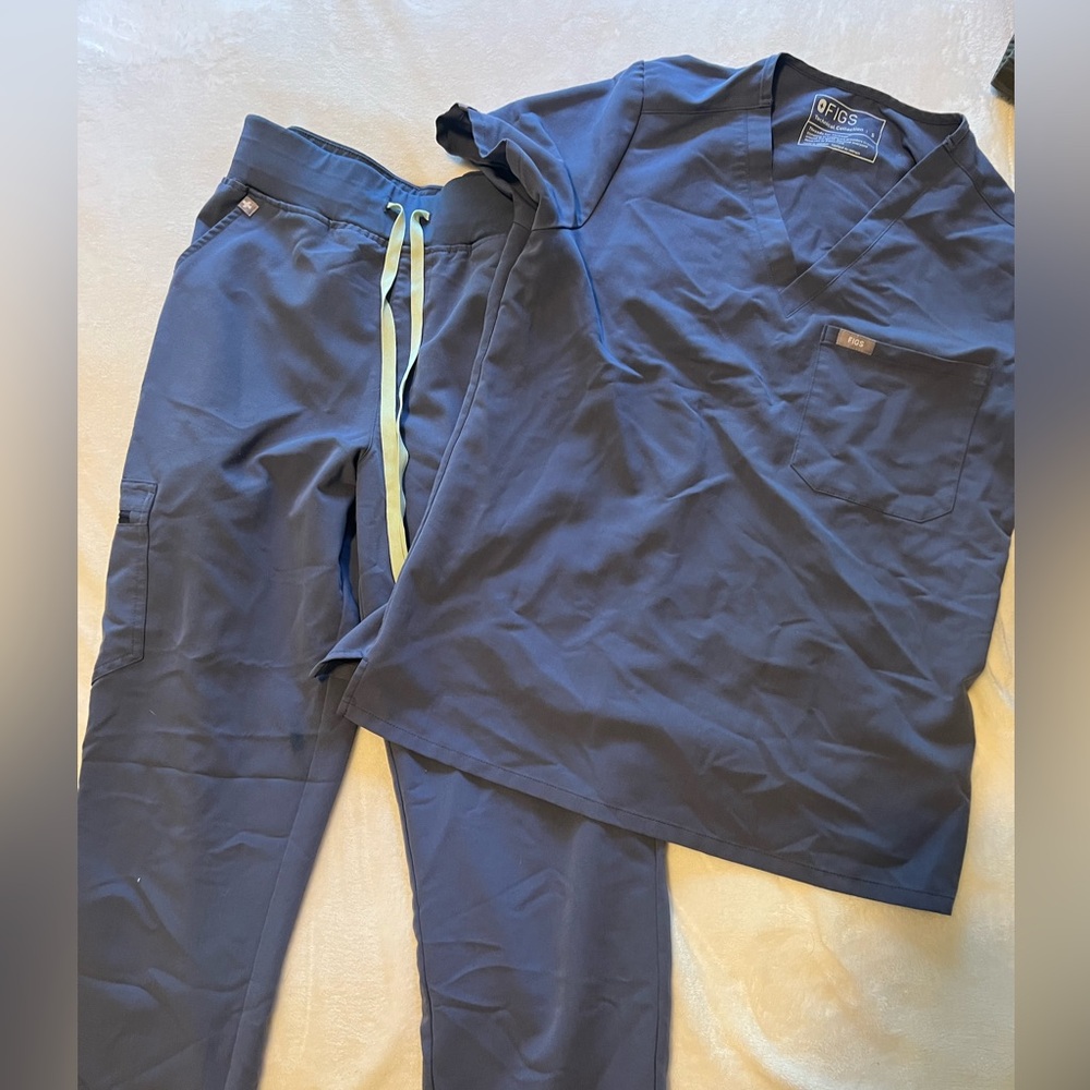 High waisted jogger scrubs.